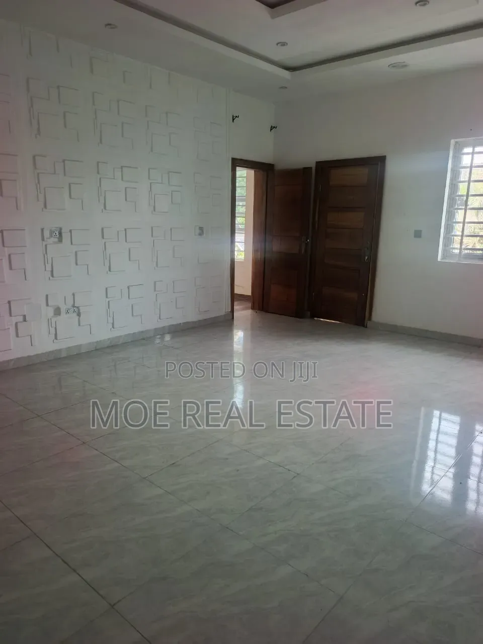 3bdrm Block of Flats in U3 Estate, Lekki Phase 1 for rent