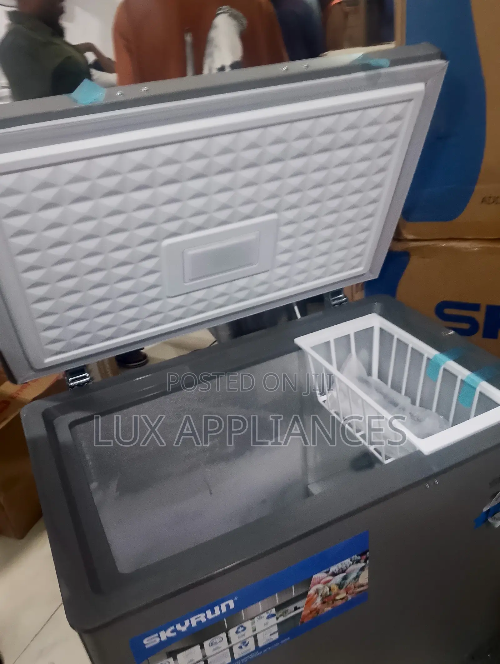 SKYRUN 155L Chest Freezer for Shops
