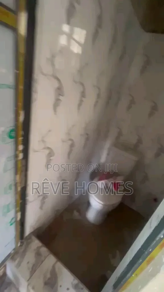 Studio Apartment in Soluyi for rent