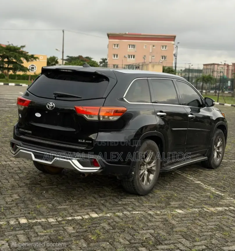 Toyota Highlander 2015 Black