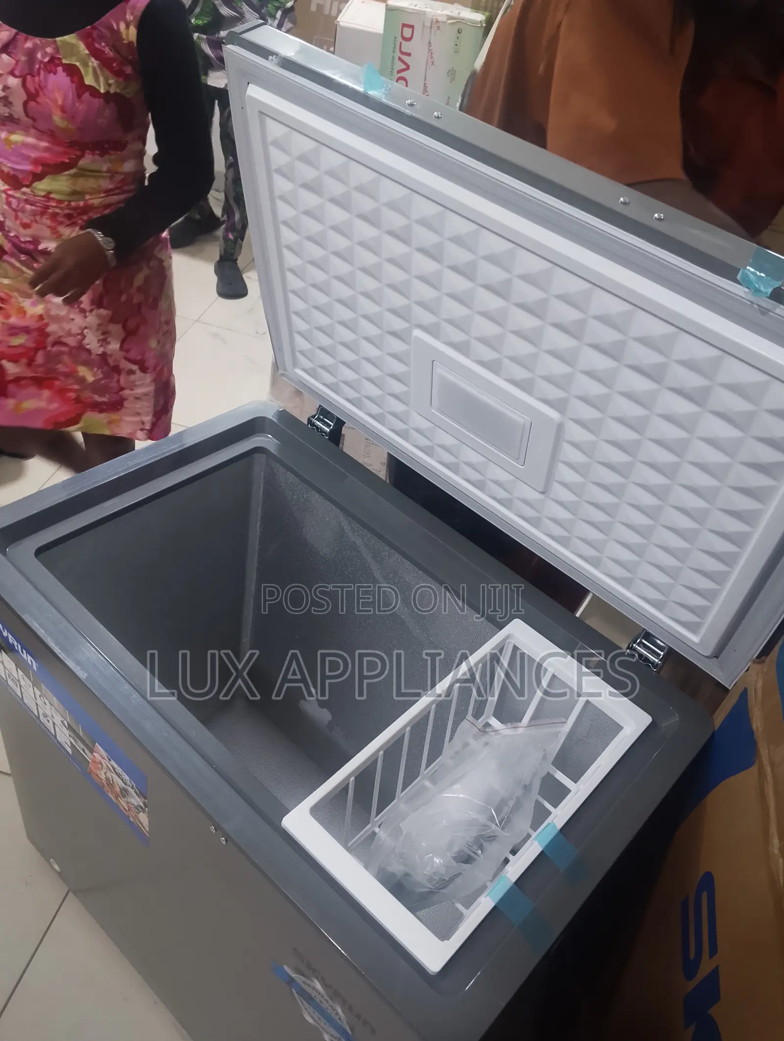 SKYRUN BD-155HW Reliable Chest Freezer