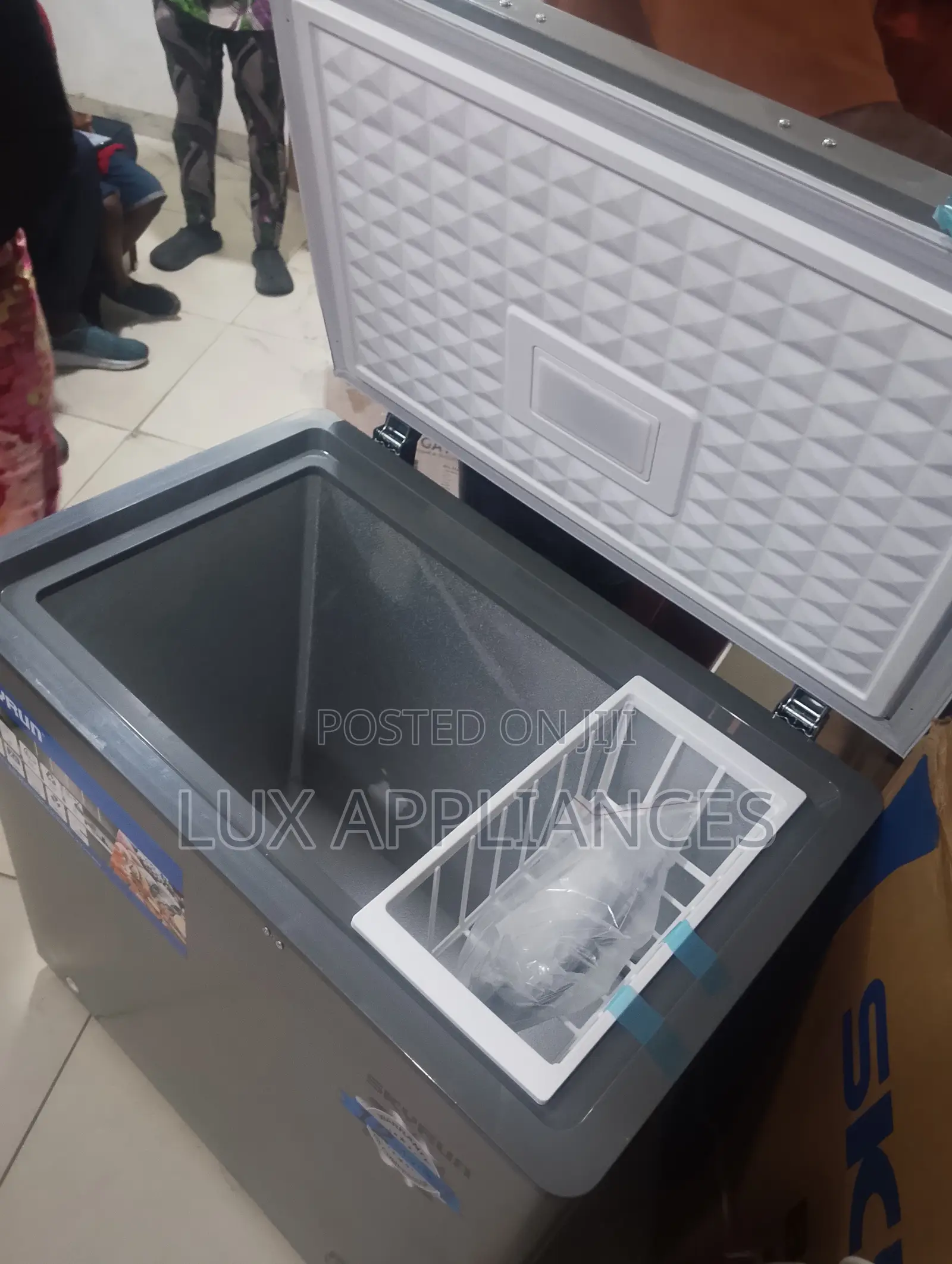 SKYRUN BD-155HW Reliable Chest Freezer