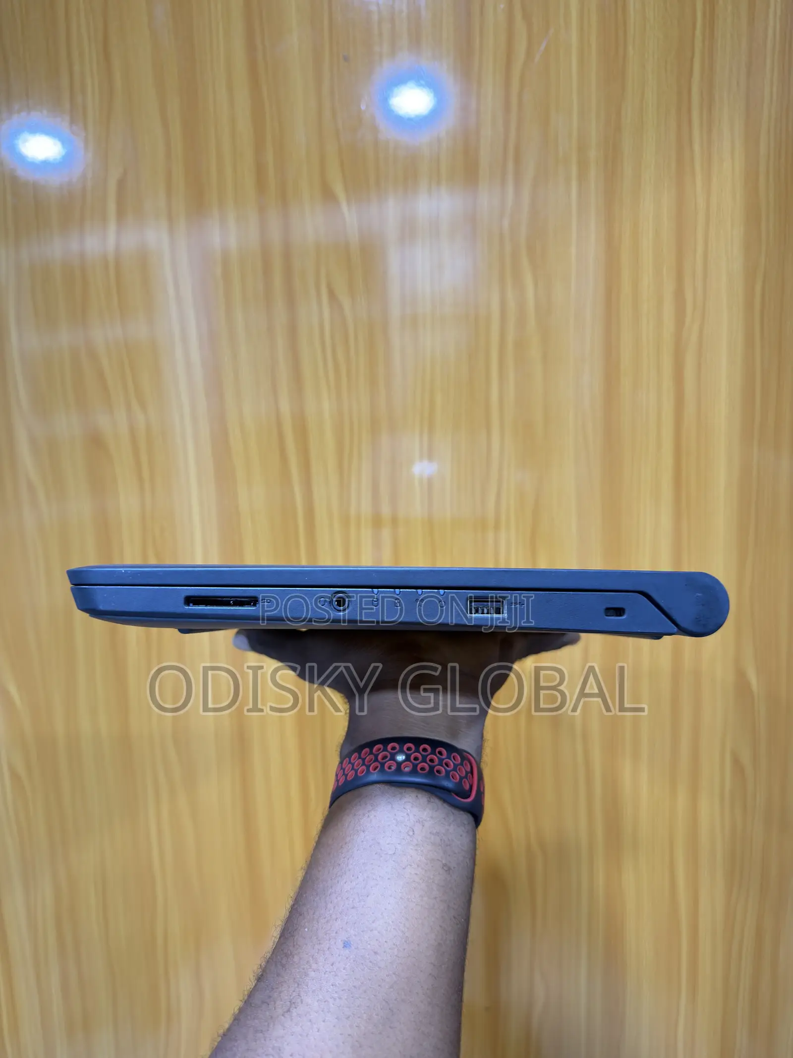 Laptop Dell Latitude 3350 8GB Intel Pentium HDD 500GB