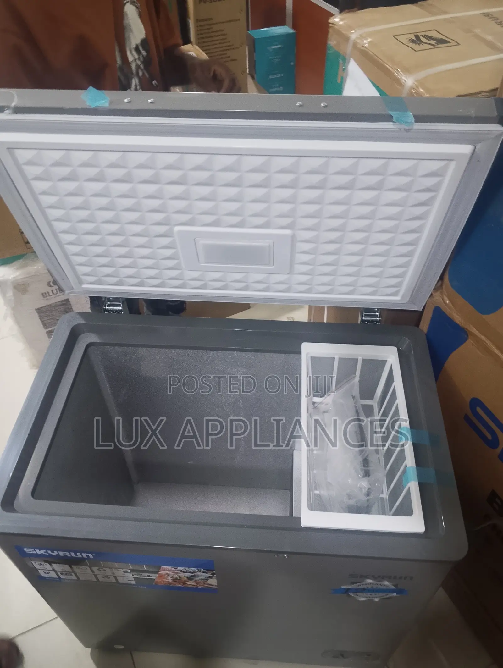 SKYRUN BD-155HW Easy Storage Chest Freezer