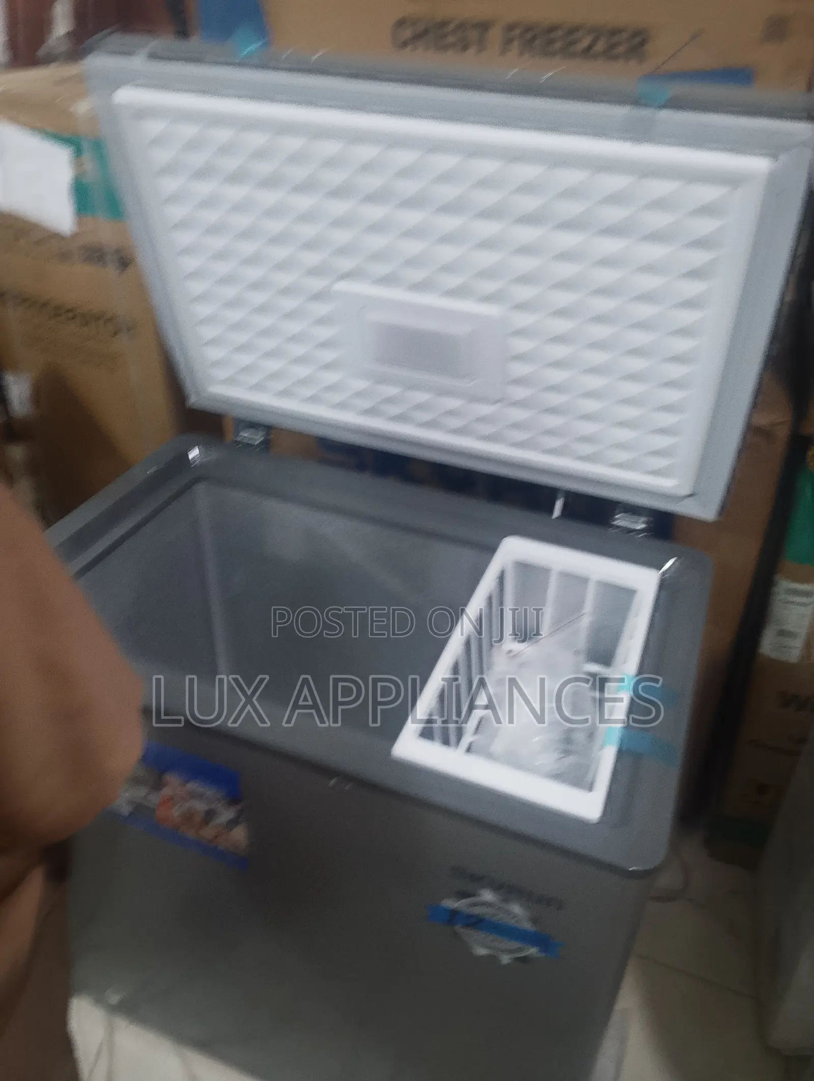 SKYRUN 155L Convenient Chest Freezer