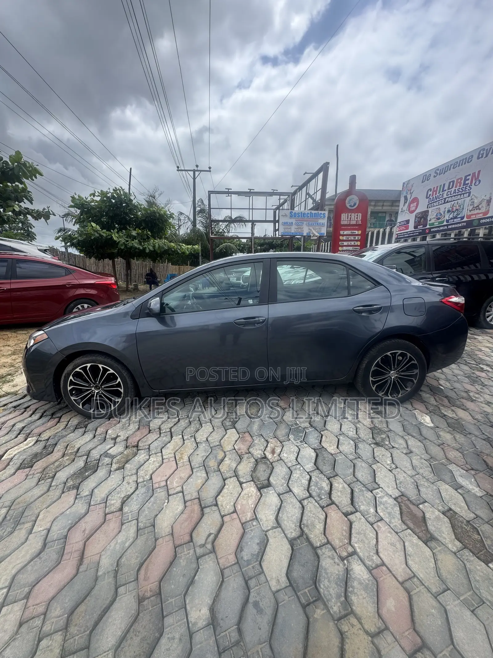 Toyota Corolla S Premium 4dr Sedan (1.8L 4cyl CVT) 2015 Gray
