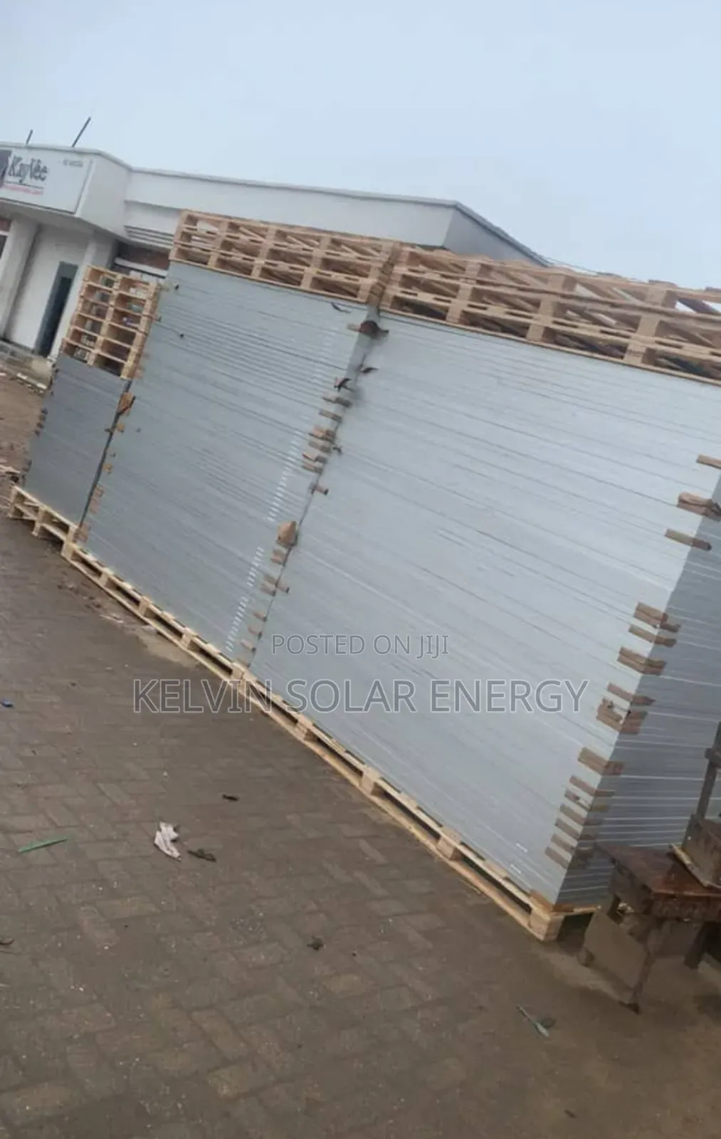 650watts Jinko Panel