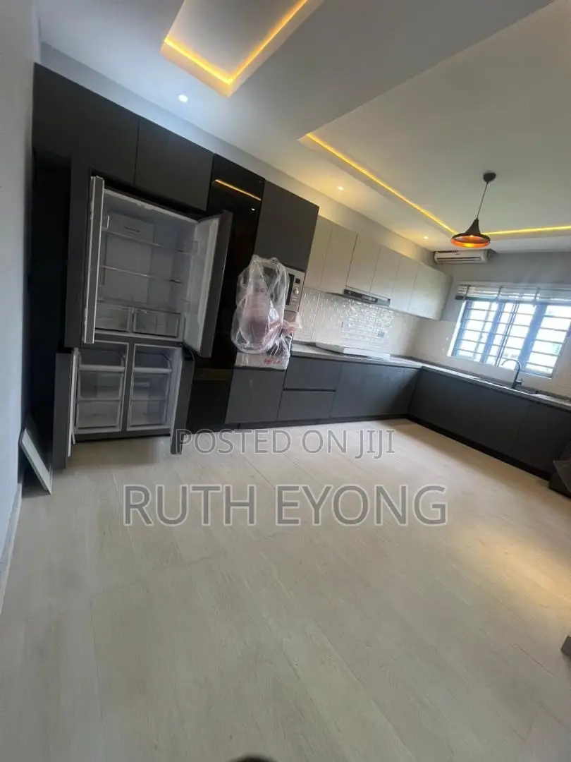 4bdrm Townhouse/Terrace in Vi Main, Victoria Island Extension for sale