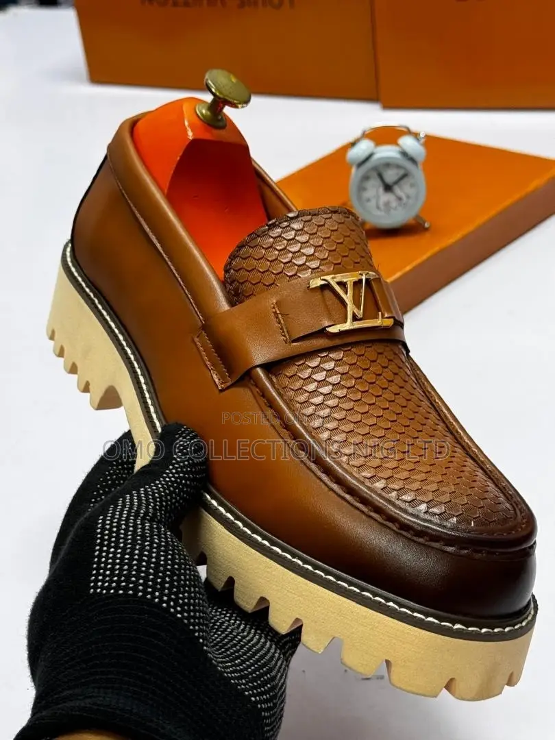 High Quality Men’s Leather Shoes – Black and Brown Fully Boxed