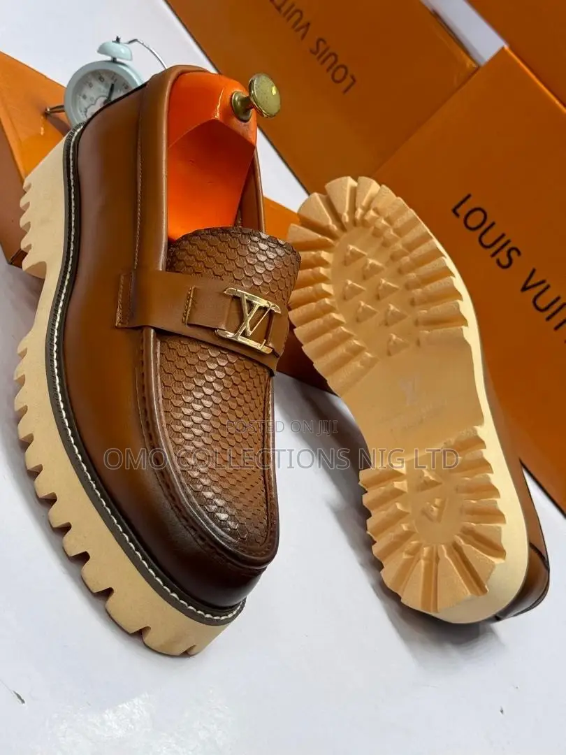 High Quality Men’s Leather Shoes – Black and Brown Fully Boxed