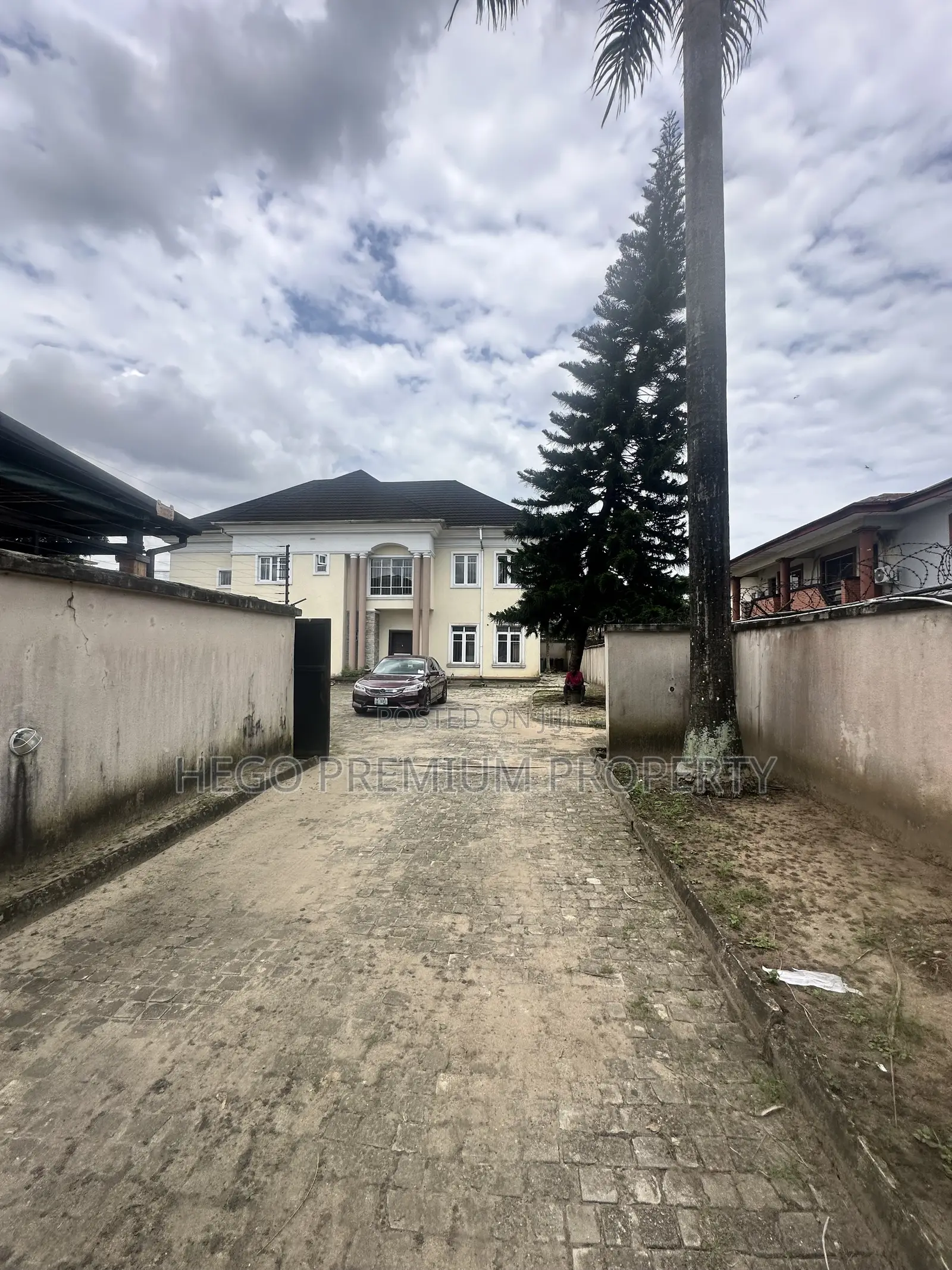 5bdrm Duplex in Soccer Arenas, GRA Phase 2 / Port-Harcourt for rent