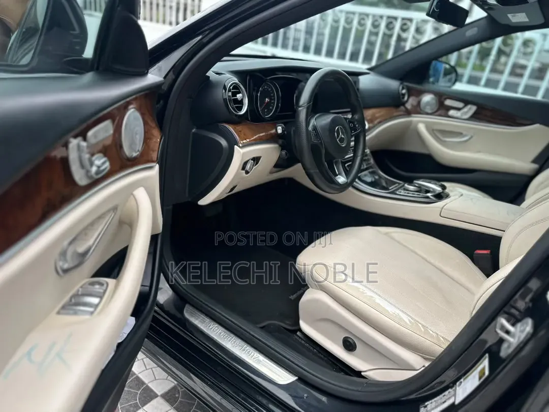 Mercedes-Benz E300 4Matic AWD Sedan (2.0L 4cyl 9A) 2017 Black