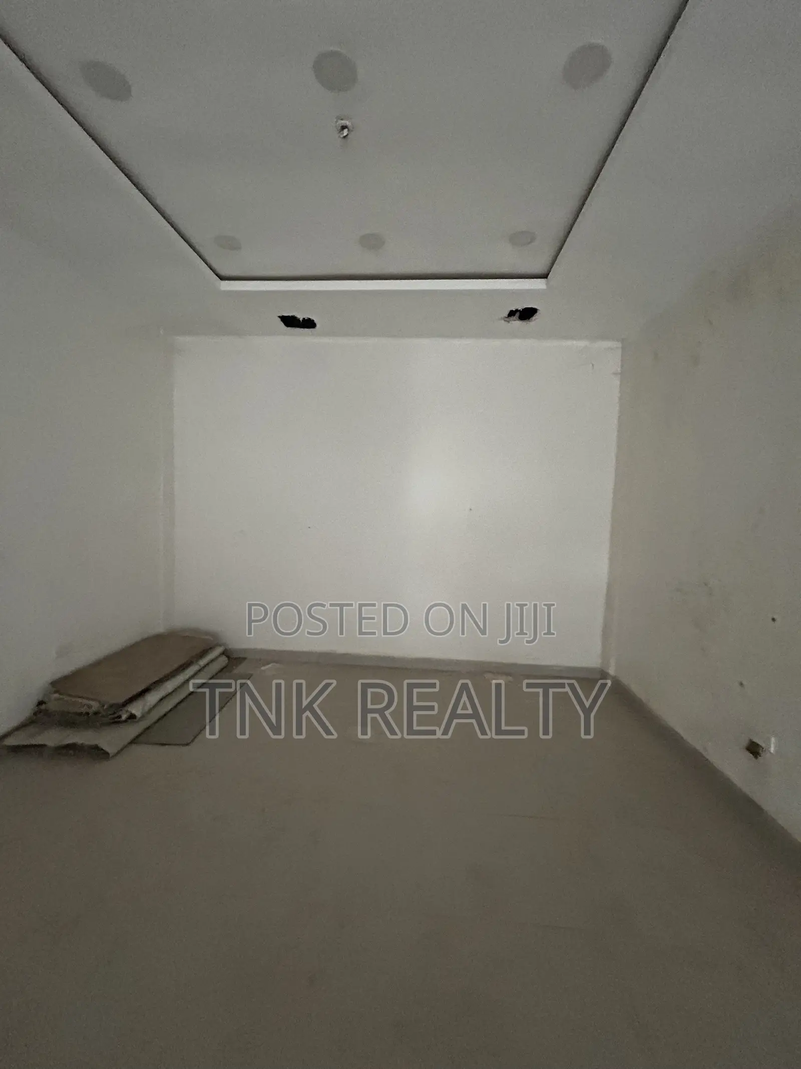 Shop Space for Rent in Wuse 2