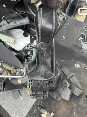 Renault Koleos Gear Selector Assembly – Direct Tokunbo