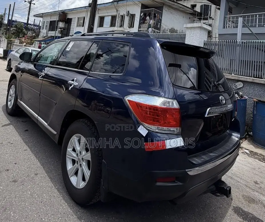 Toyota Highlander 2013 Blue