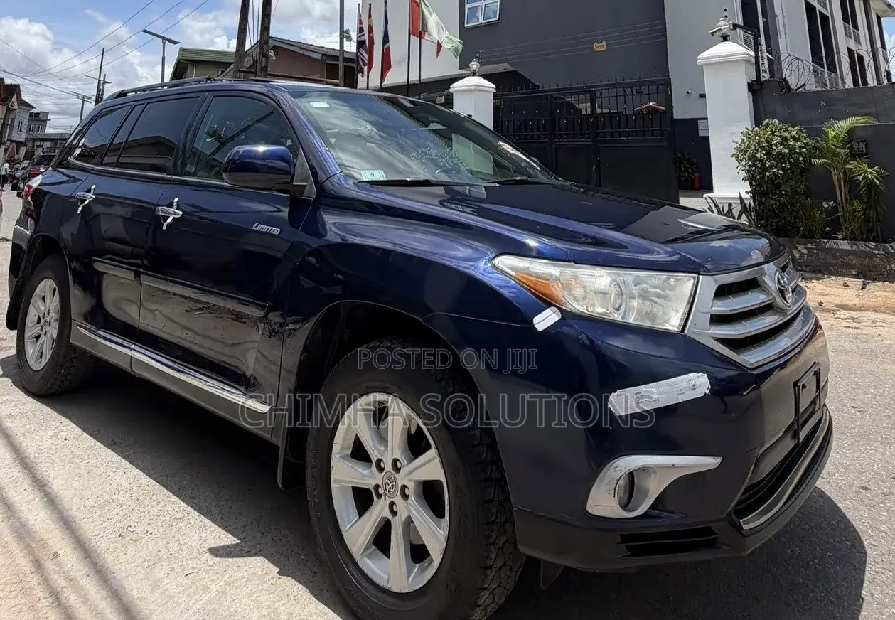 Toyota Highlander 2013 Blue