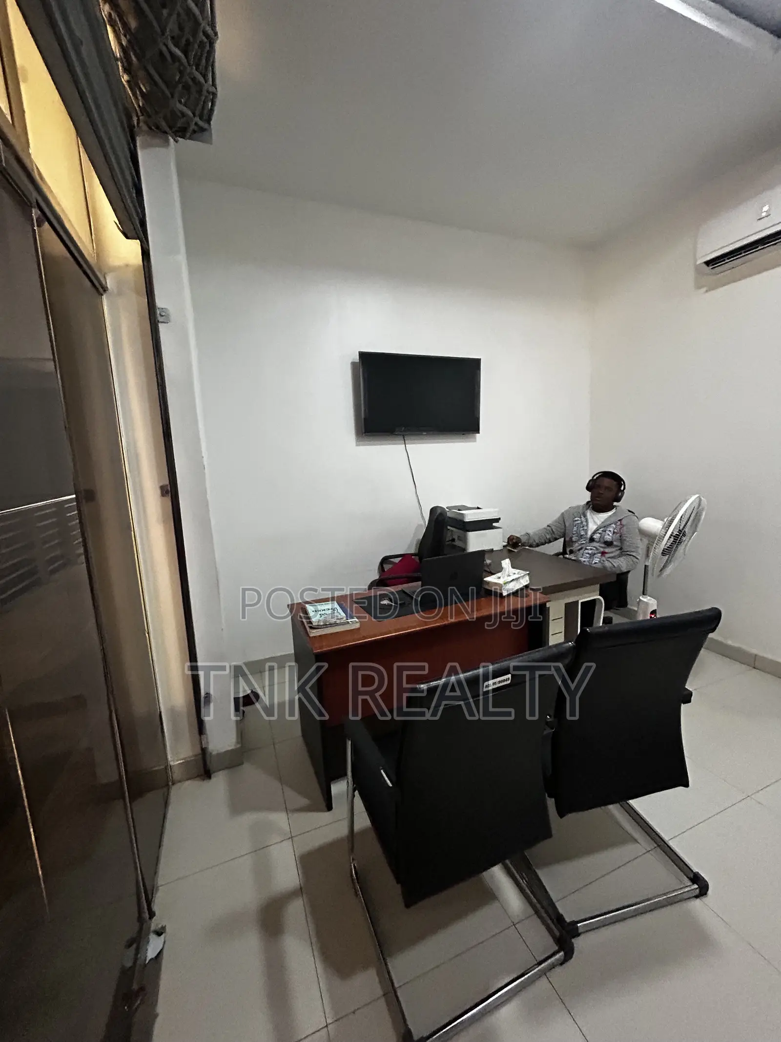 Ground Floor Office Space for Rent in Wuse 2