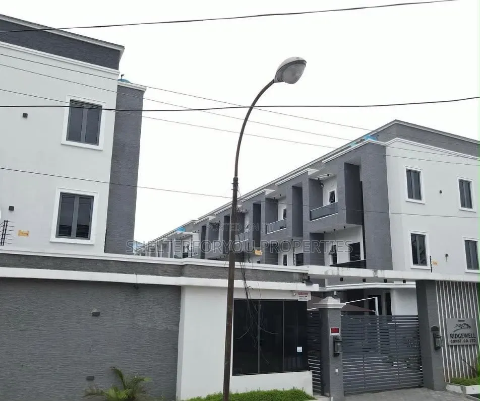 4bdrm Townhouse / Terrace in Victoria Island Extension for rent