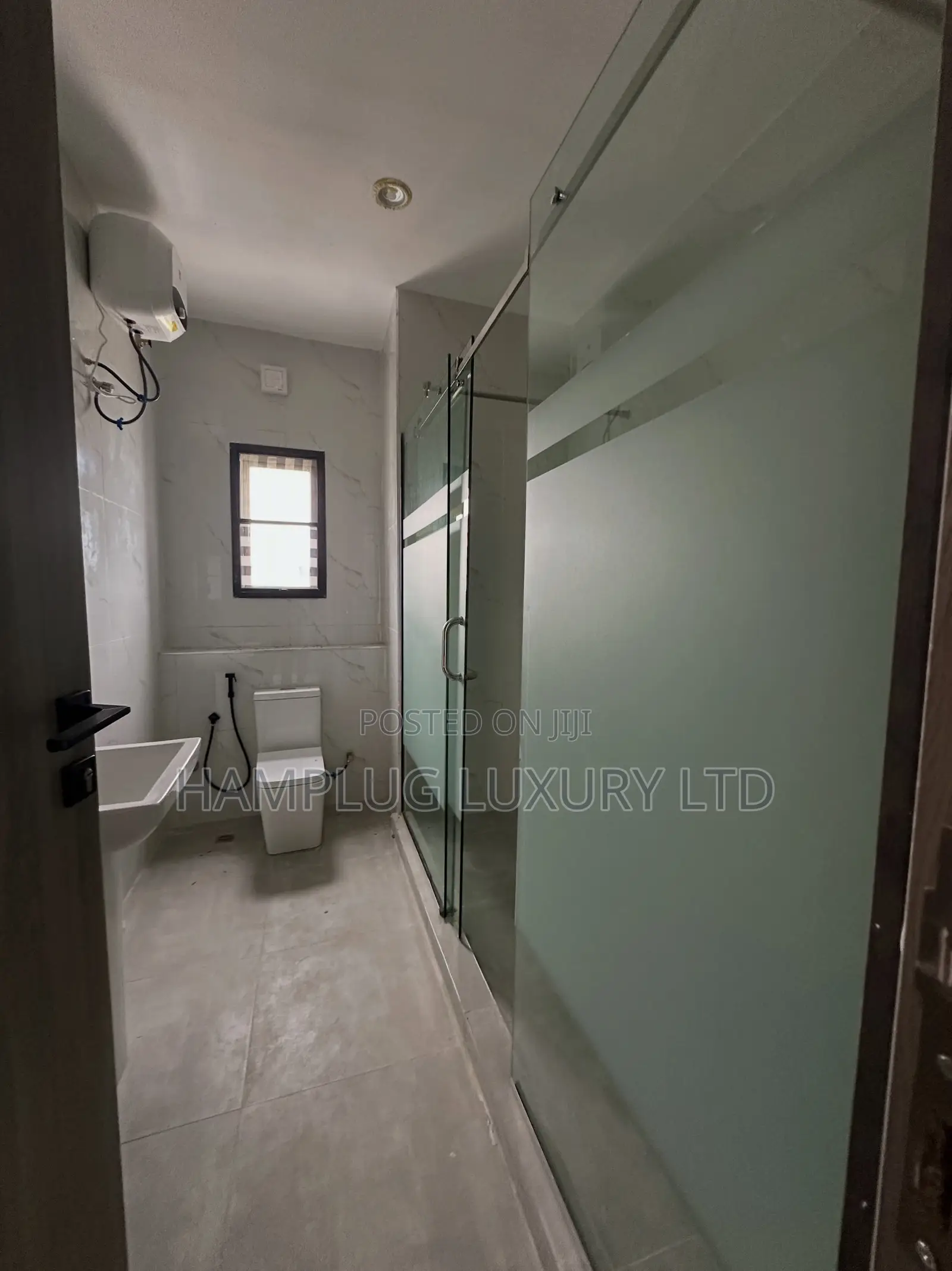 4bdrm Townhouse/Terrace in Jahi for sale