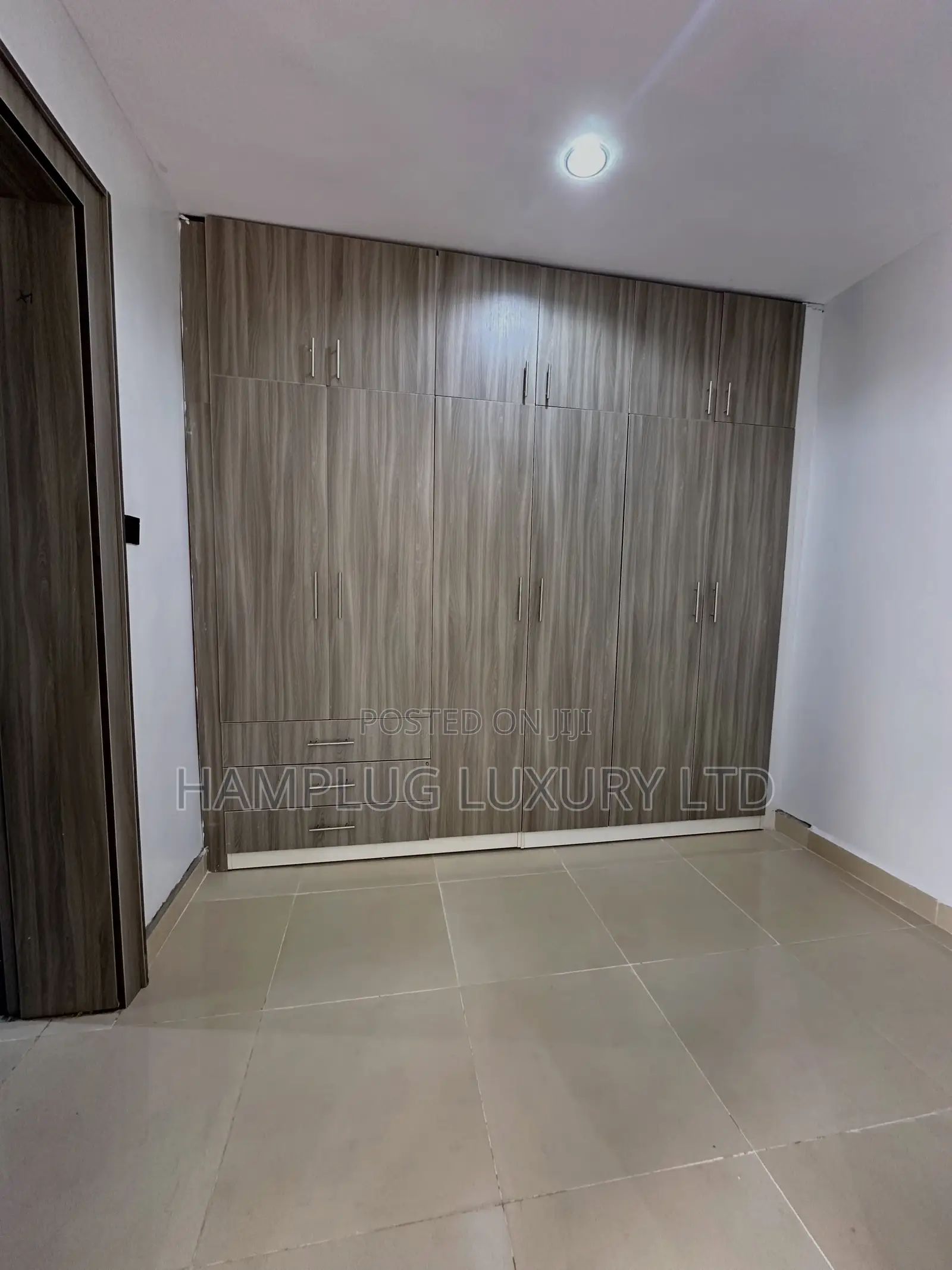 4bdrm Townhouse/Terrace in Jahi for sale
