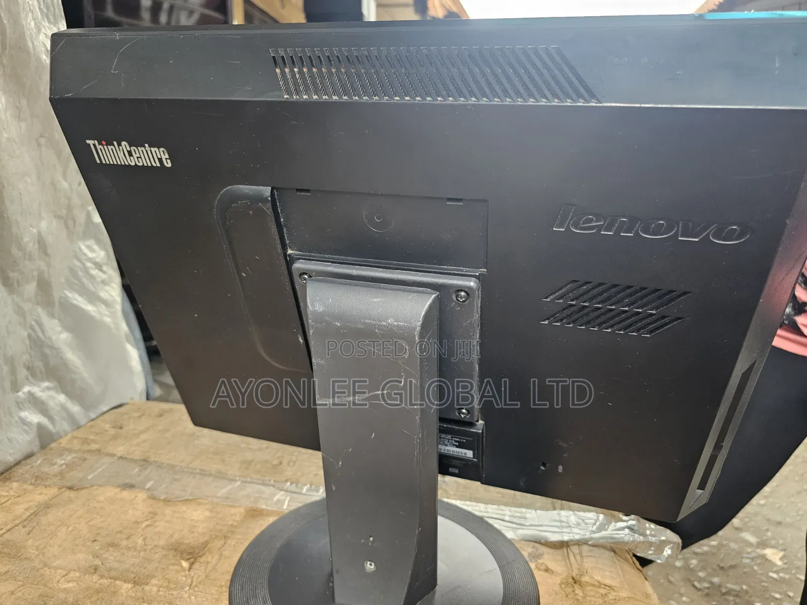 Lenovo ThinkStation P910 4GB Intel Core 2 Duo HDD 500GB