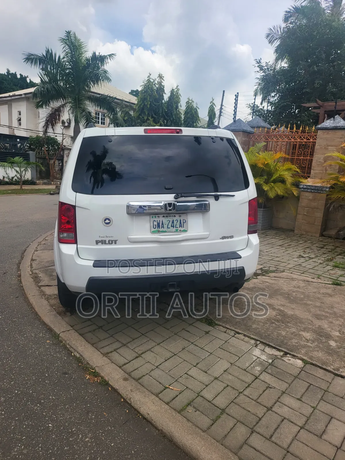 Honda Pilot 2010 White