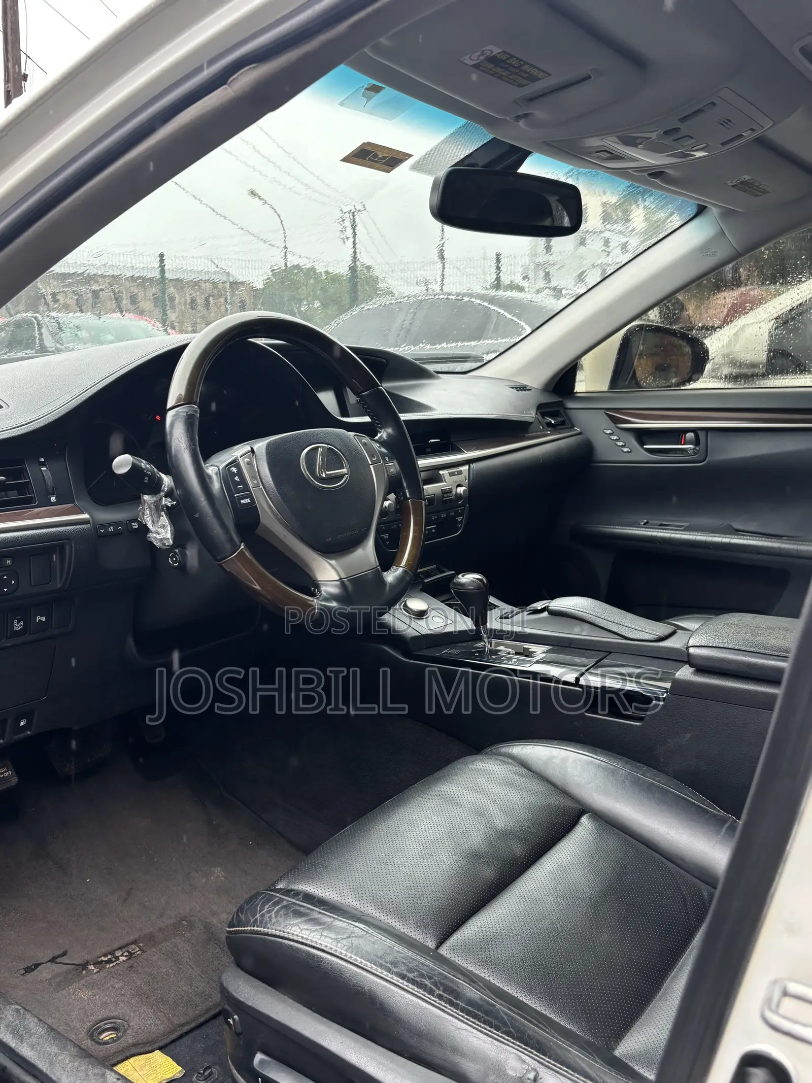 Lexus ES 350 FWD 2014 White