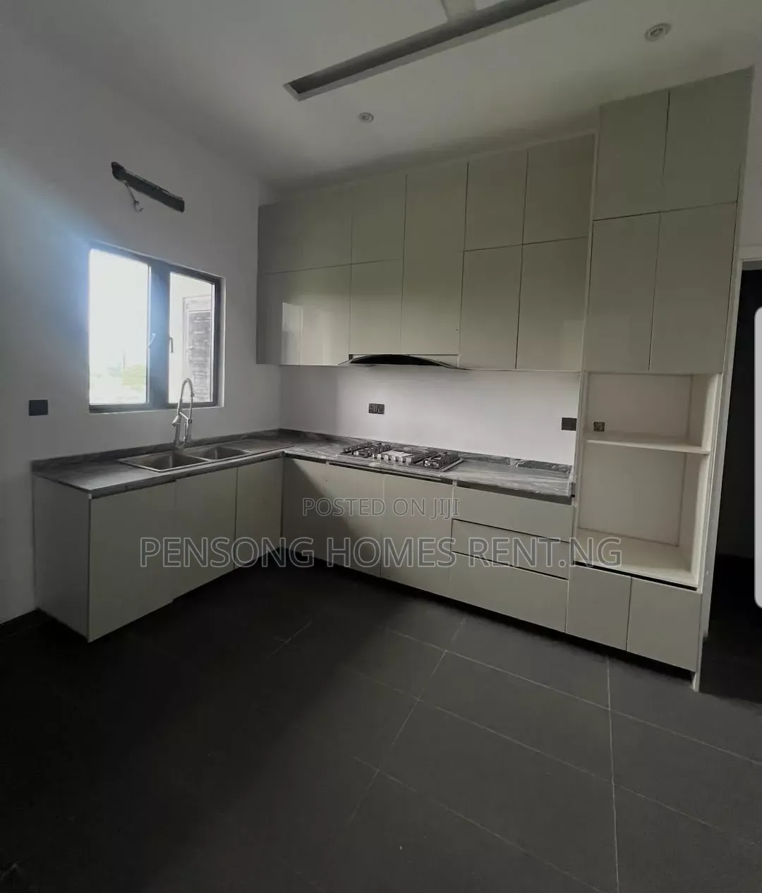 3bdrm Apartment in Victoria Island, Adeola Odeku for rent