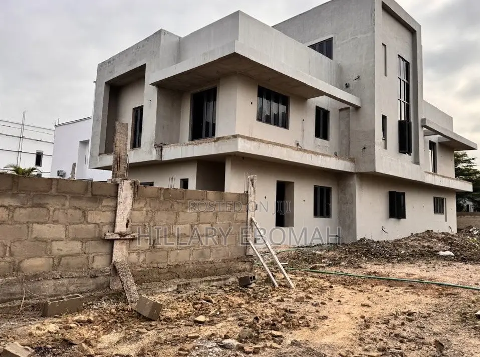 6bdrm Duplex in Pinnock Beach Estate, Lekki for sale