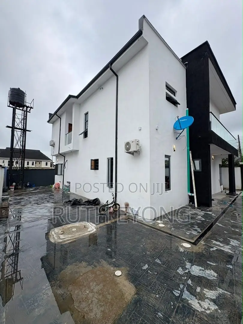 4bdrm House in Ajah, Sangotedo  for rent