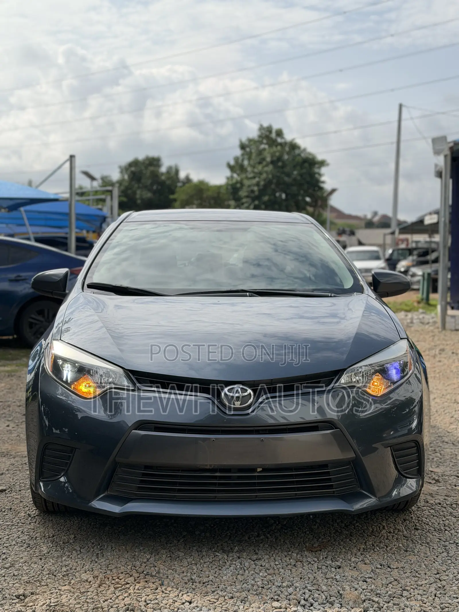 Toyota Corolla LE 4dr Sedan (1.8L 4cyl CVT) 2015 Gray