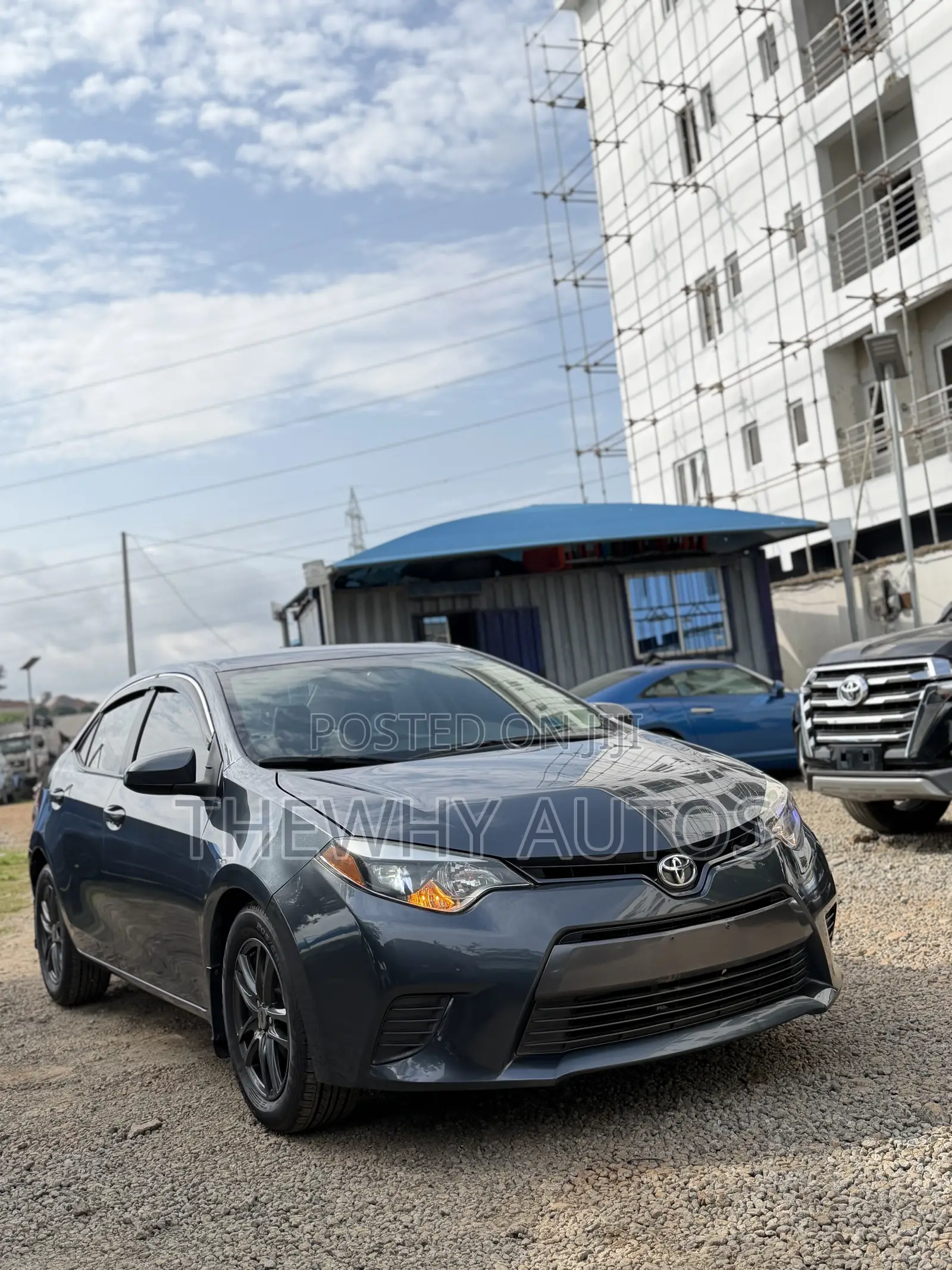 Toyota Corolla LE 4dr Sedan (1.8L 4cyl CVT) 2015 Gray