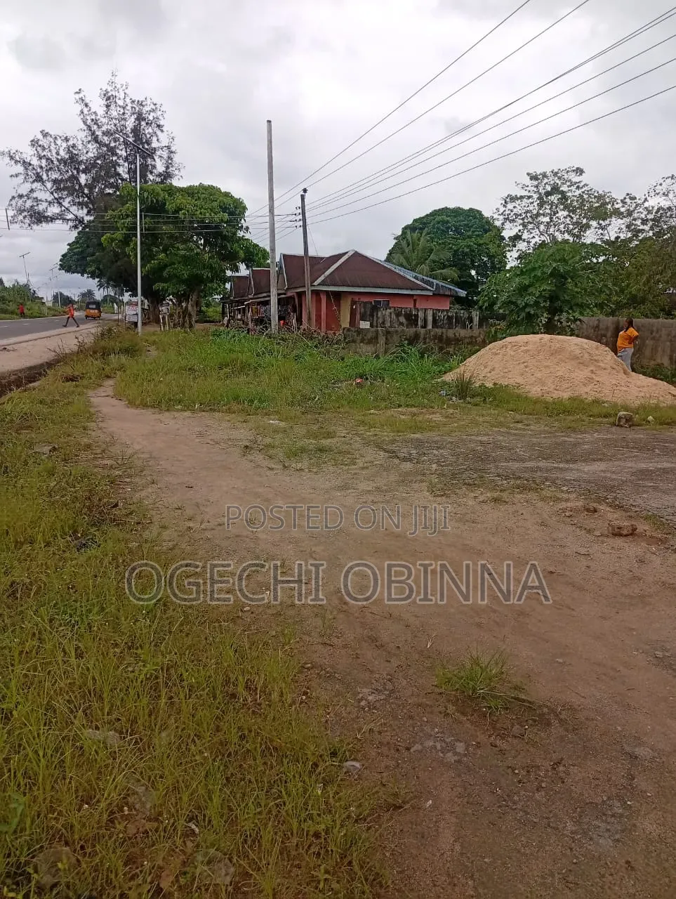 Distress Sale of 1 Half Plots WTH Building on D Major Igboh Etche Rd