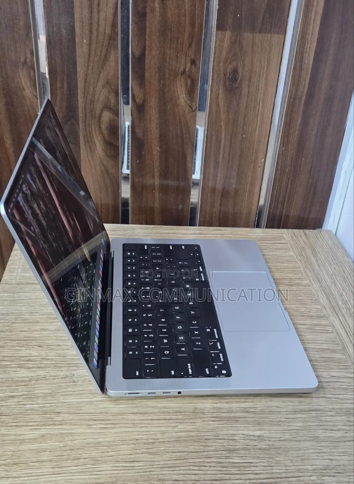 Laptop Apple MacBook Pro 2023 M3 Pro 18GB Apple M3 Pro SSD 1T