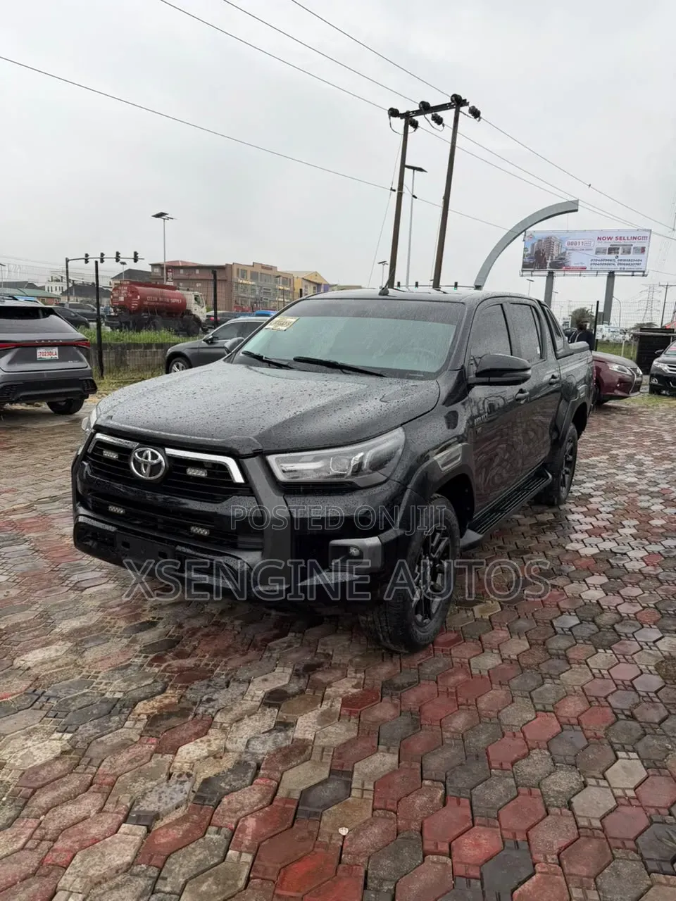 Toyota Hilux 2022 Black