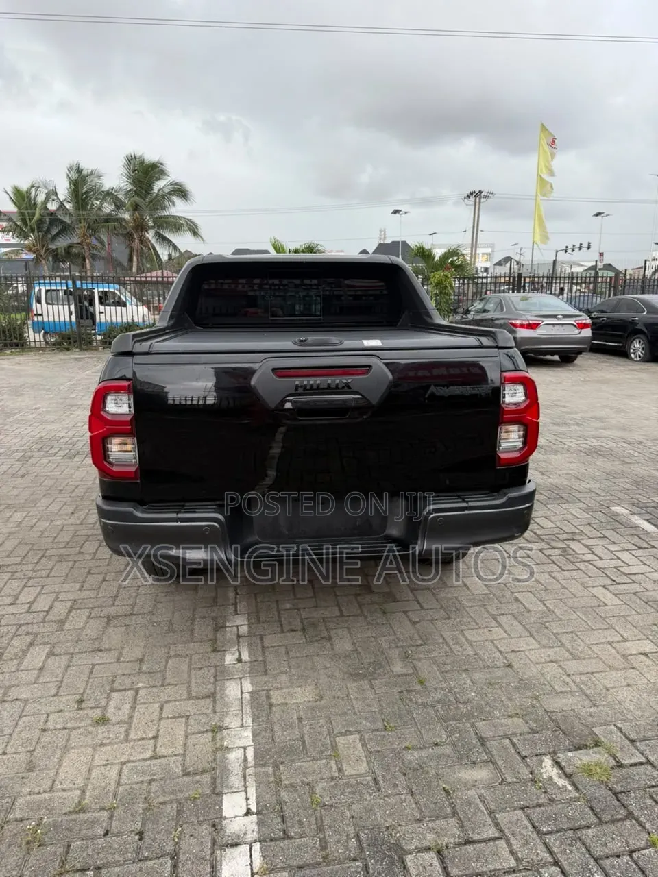 Toyota Hilux 2022 Black