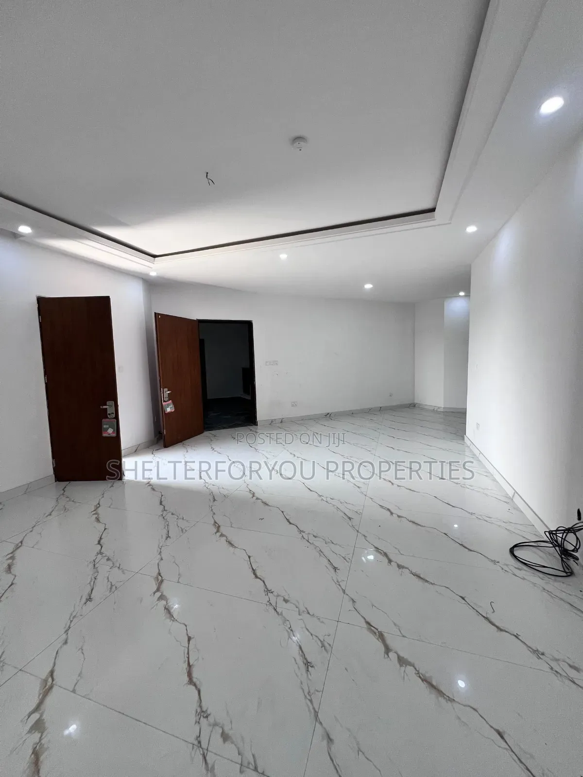 3bdrm Apartment in Lekki Phase 1 for rent