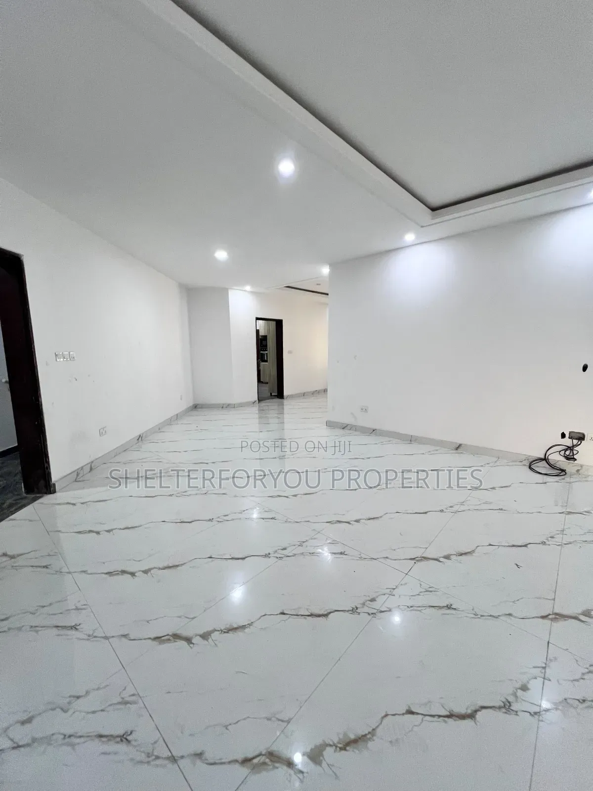 3bdrm Apartment in Lekki Phase 1 for rent