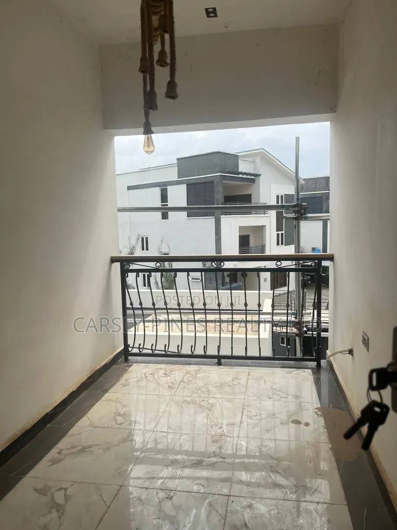 4bdrm Duplex in Wuye for sale