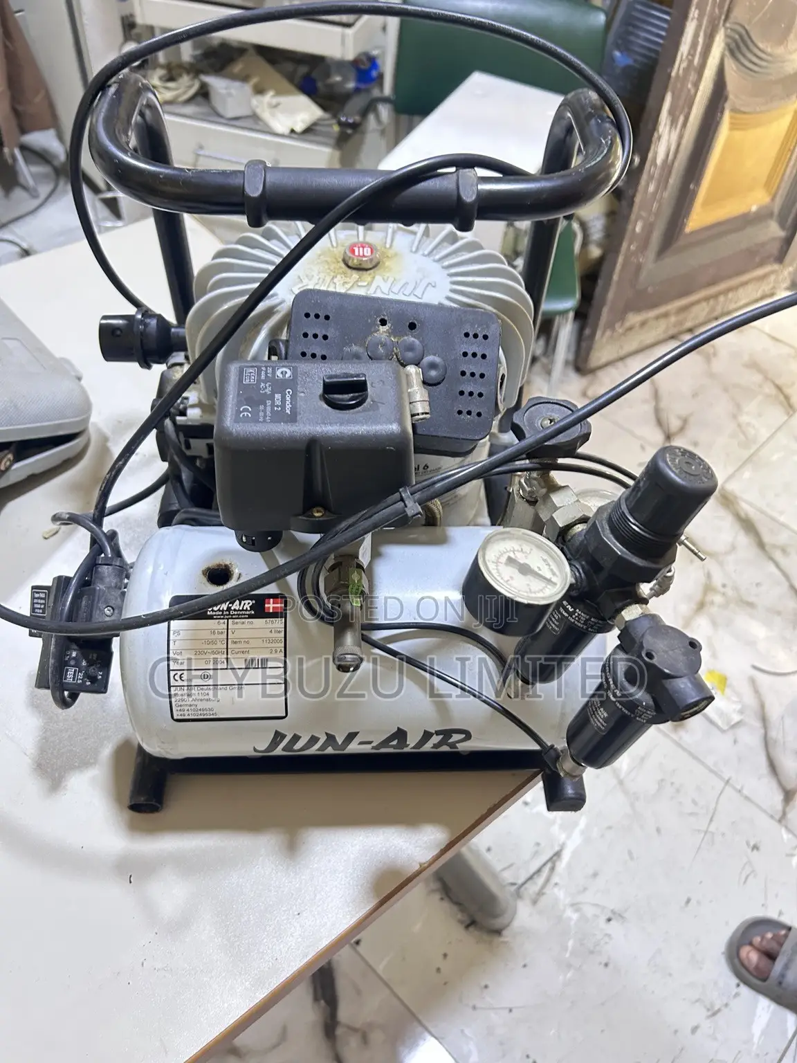 JUN-AIR 4L Medical Silent Air Compressor – 16 Bar