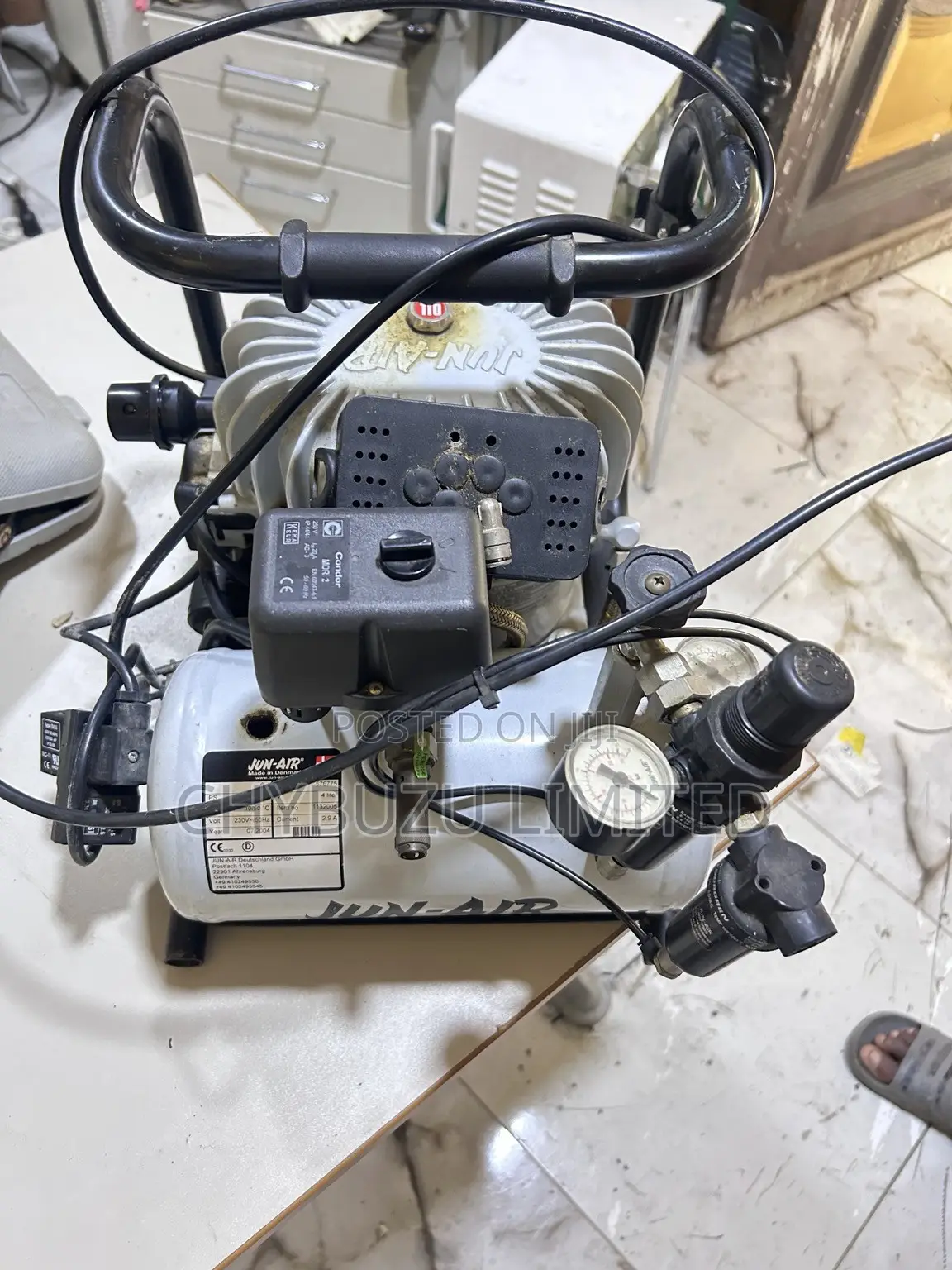 JUN-AIR 4L Medical Silent Air Compressor – 16 Bar