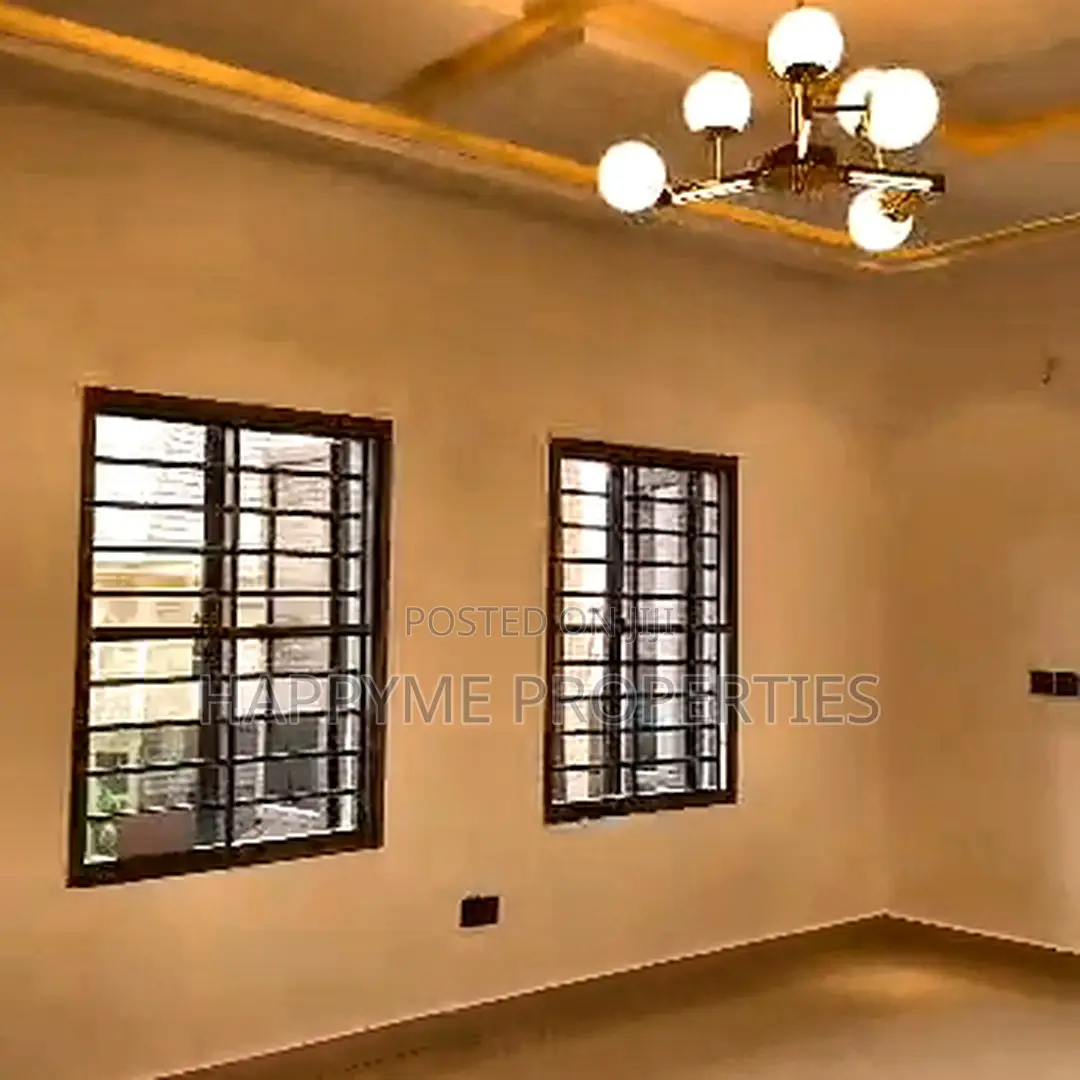 Furnished 4bdrm Duplex in FHA for sale