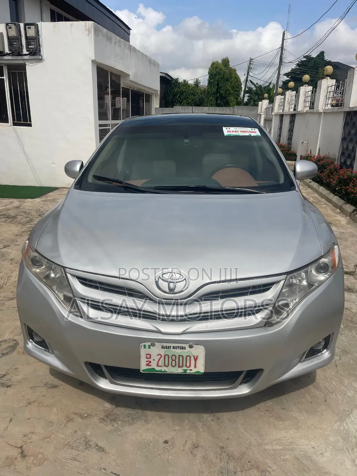 Toyota Venza XLE 2010 Silver