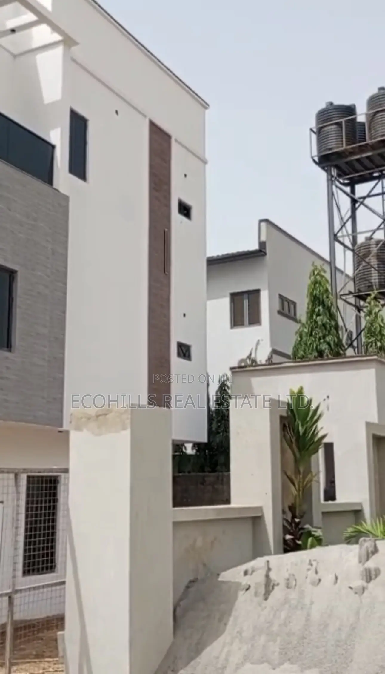 5bdrm Duplex in Mini Estate, Guzape District for sale