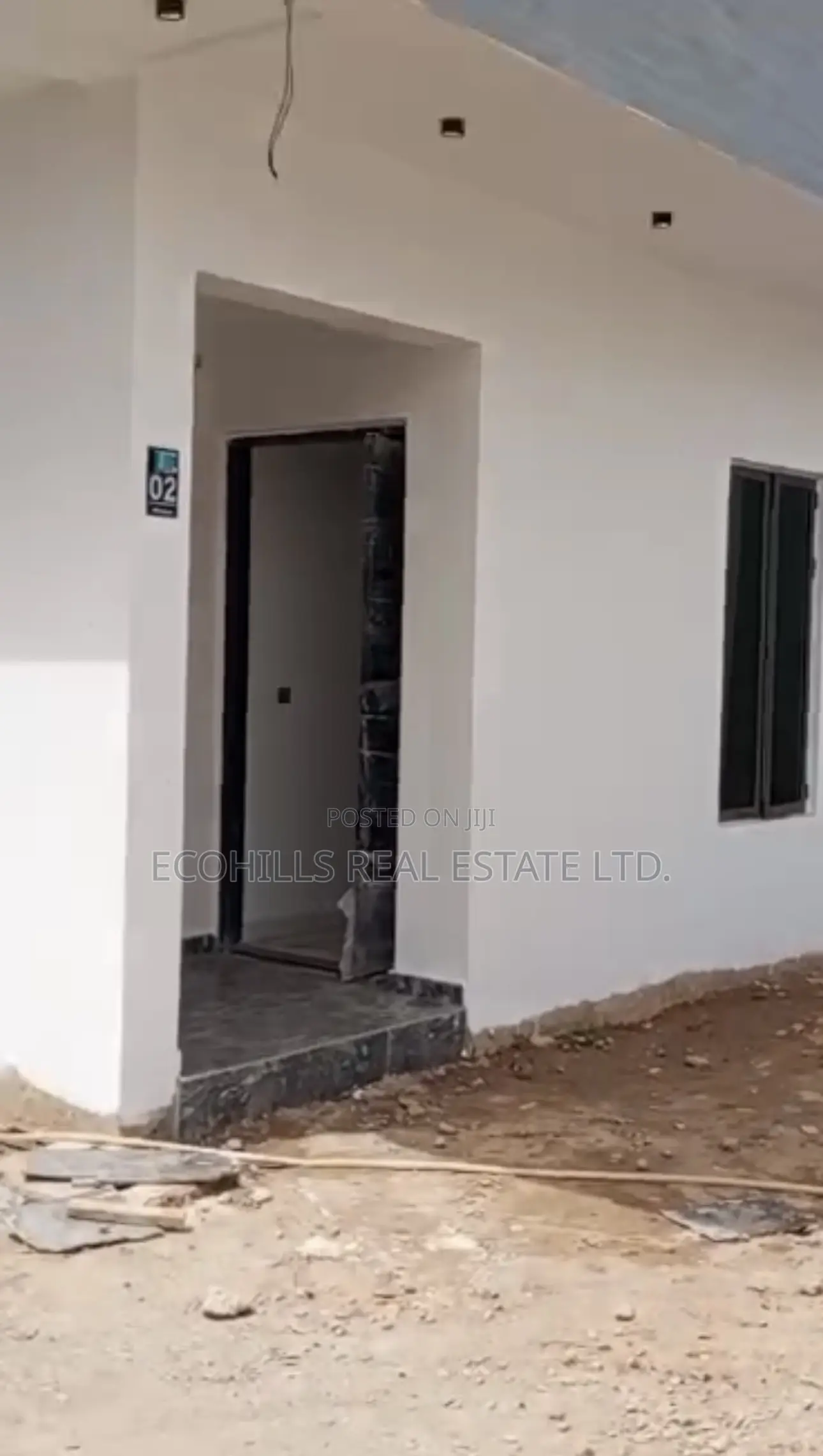 5bdrm Duplex in Mini Estate, Guzape District for sale