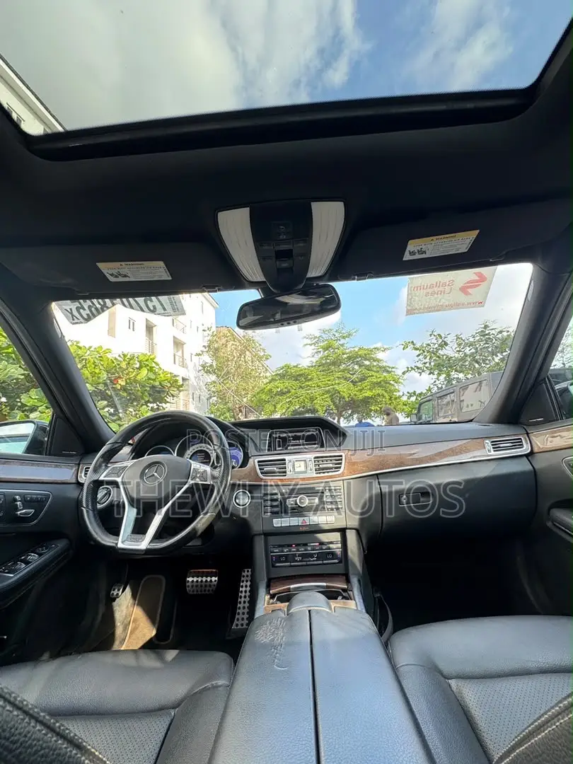 Mercedes-Benz E350 Base 4Matic Sedan AWD (3.5L 6cyl 7A) 2014 Black