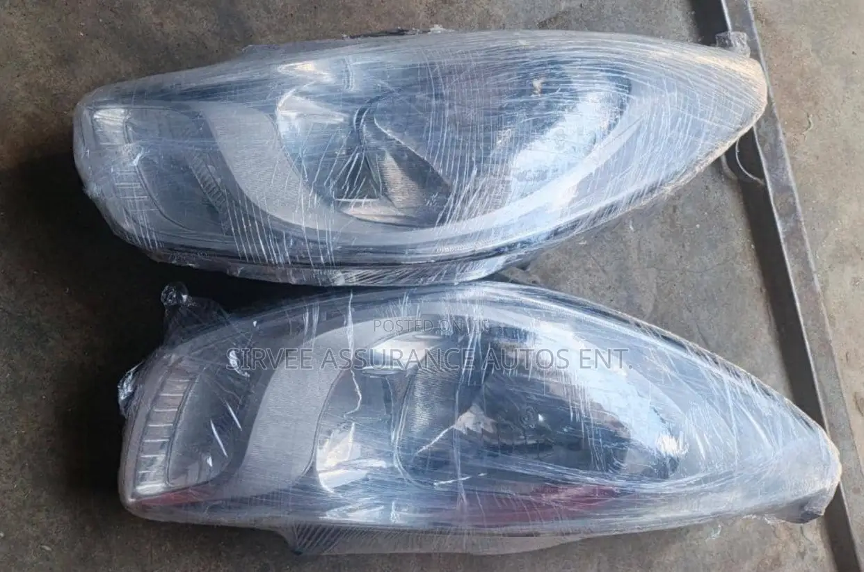 Set of Front Light Hyundai Tucson Ix35 2012 Model