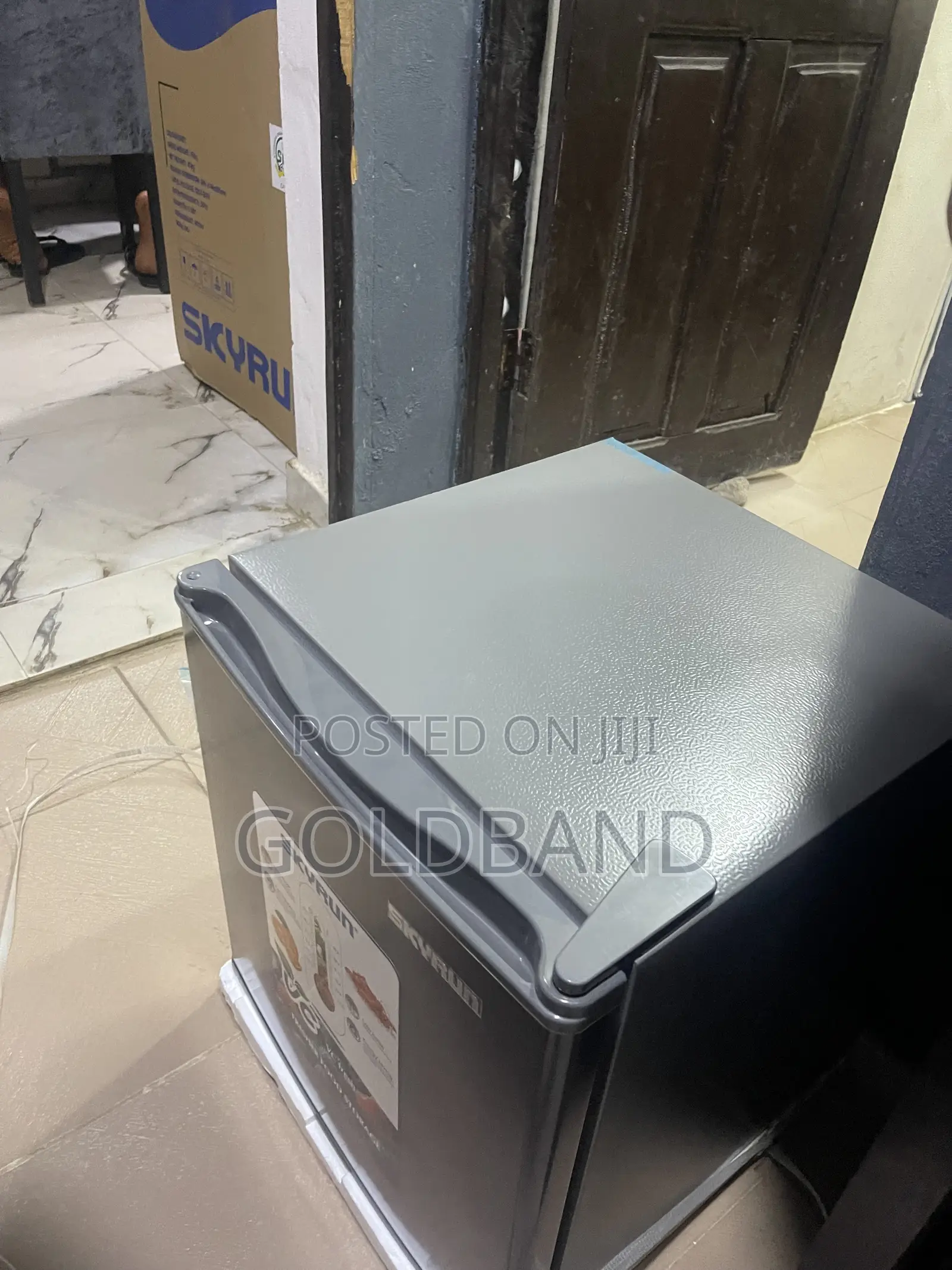Skyrun 50L Small-Space Compact Fridge