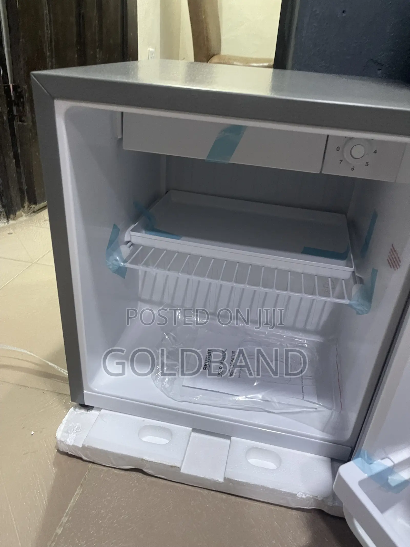 Skyrun BCD-50HW 50L Compact Food Drink Fridge