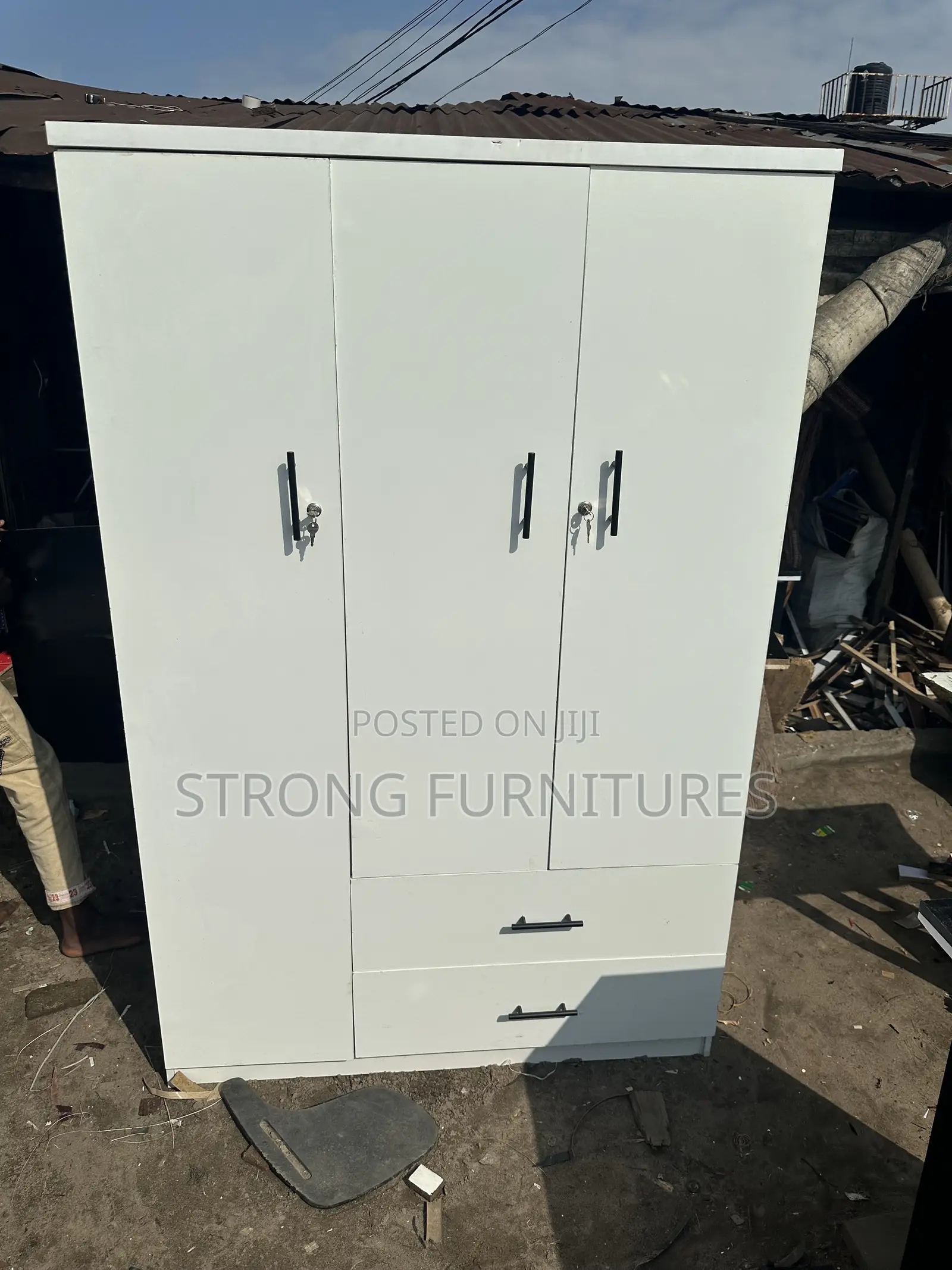4ft X 6ft Tall Off White Wardrobe (Hdf)